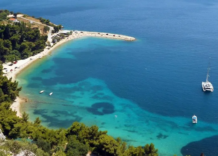 With A Parking Space - 7569 * Split