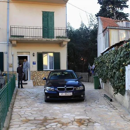 Apartman With A Parking Space - 7569 *