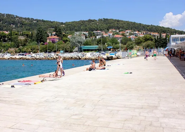 With A Parking Space - 7569 Apartamento Split